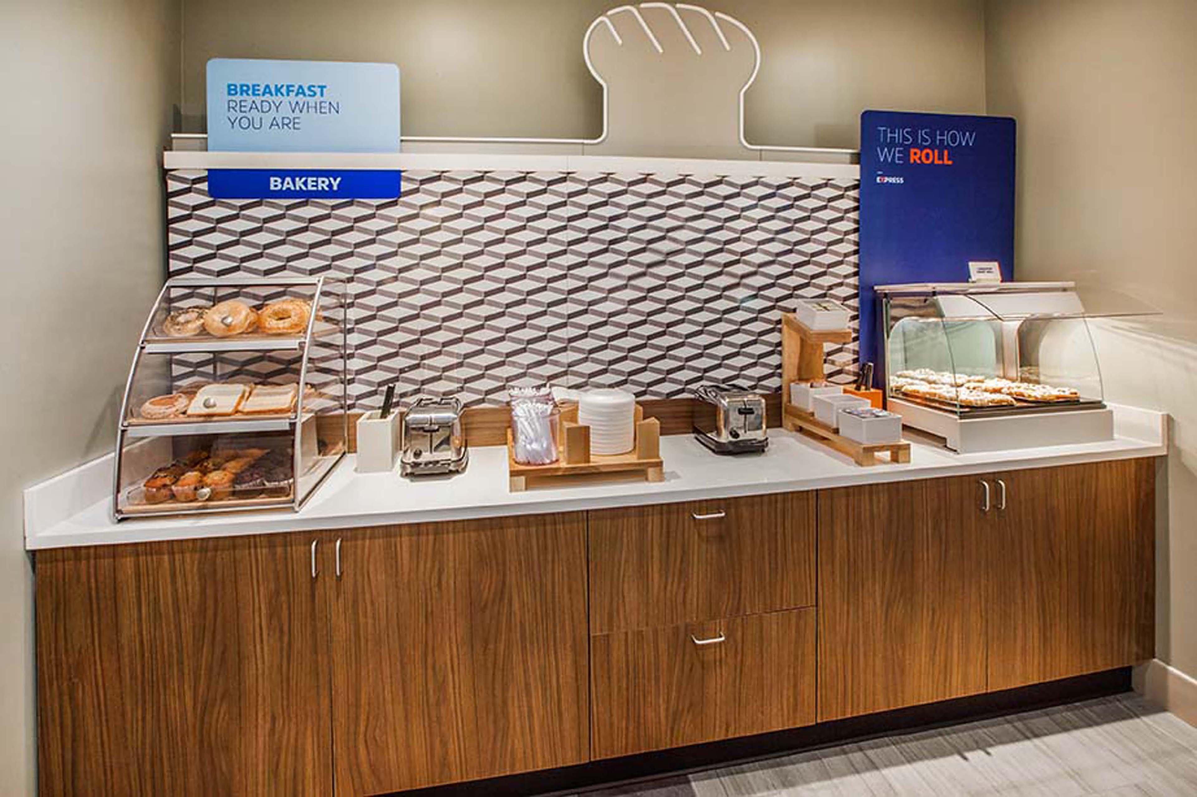 Holiday Inn Express Hotel & Suites Port Arthur, An Ihg Hotel Екстер'єр фото