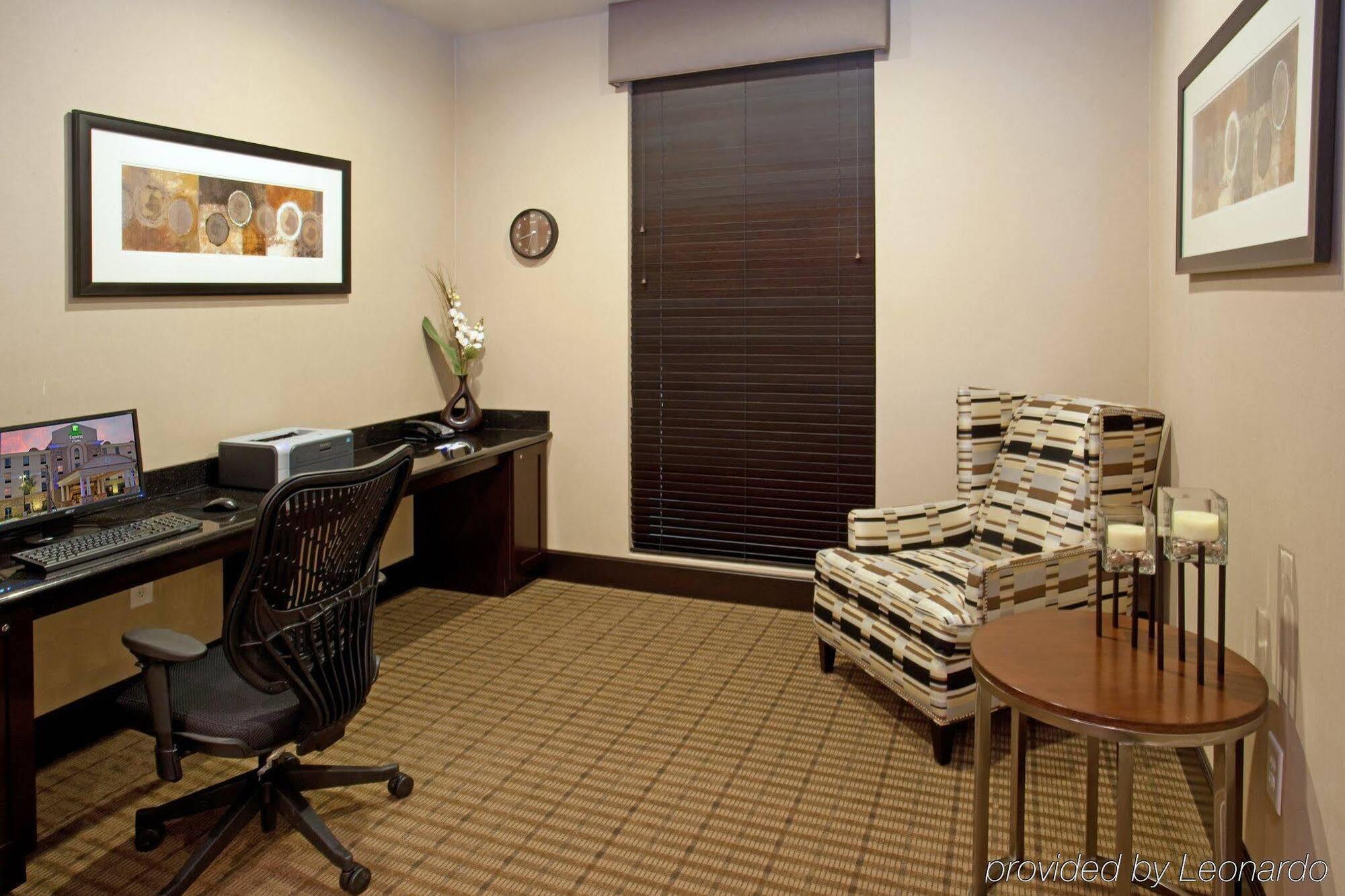 Holiday Inn Express Hotel & Suites Port Arthur, An Ihg Hotel Екстер'єр фото