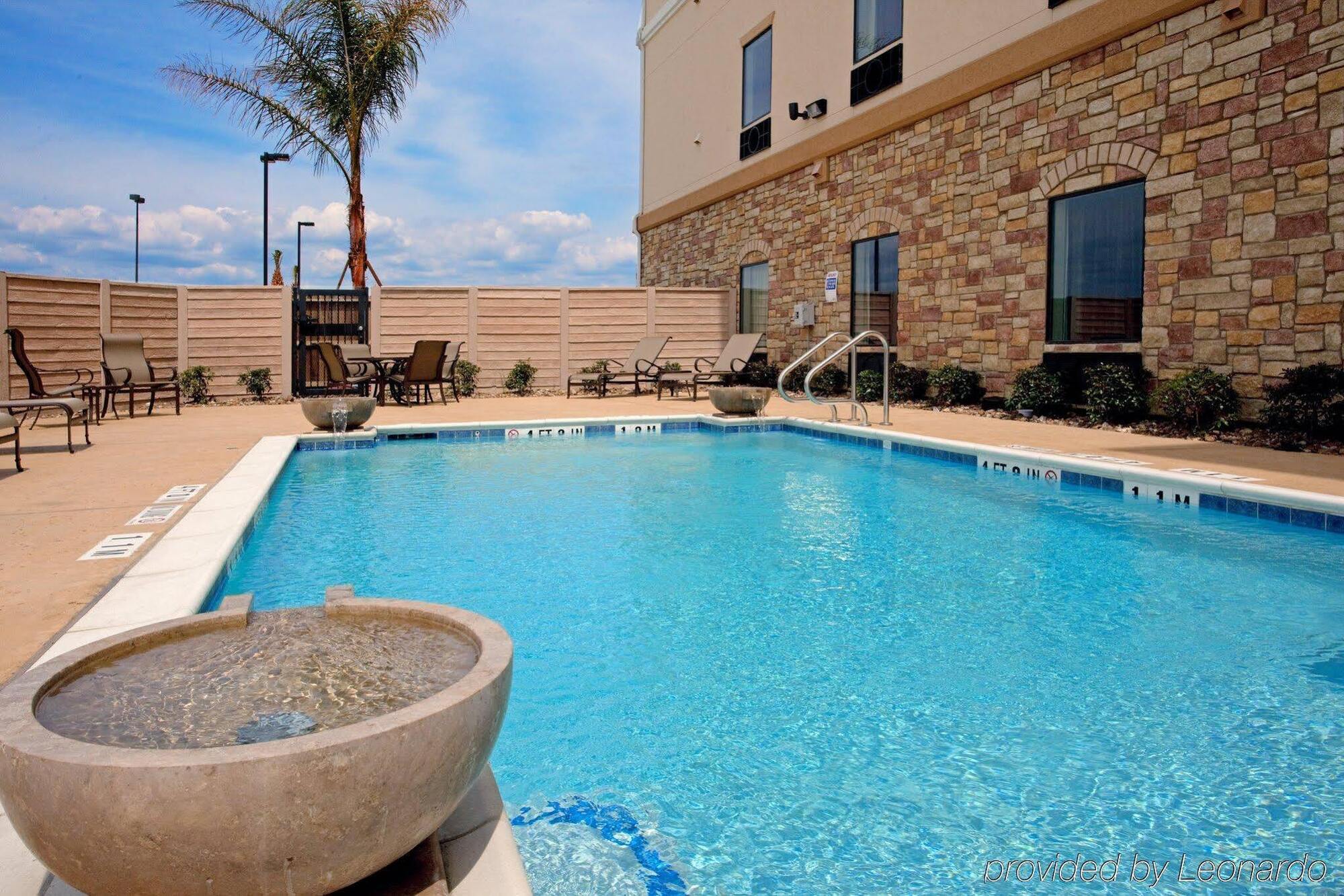 Holiday Inn Express Hotel & Suites Port Arthur, An Ihg Hotel Екстер'єр фото